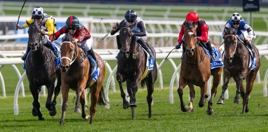 Lady Shenandoah wins the G1 Flight Stakes